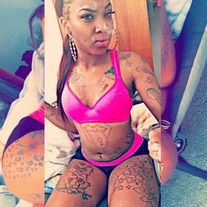 Meet your Posher, Ladina